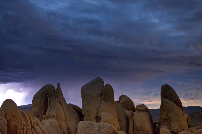 无人,公园,横图,室外,美景,沙漠,美国,景观,云,风景,天空,自然,黄昏,景色,摄影,宁静,北美,北美洲,国家公园,岩层,加利福尼亚,自然风光,美洲,加州,加利福尼亚州,金州,黄金州,北亚美利加洲,亚美利加洲,约书亚树国家公园,岩石,彩图,美利坚合众国