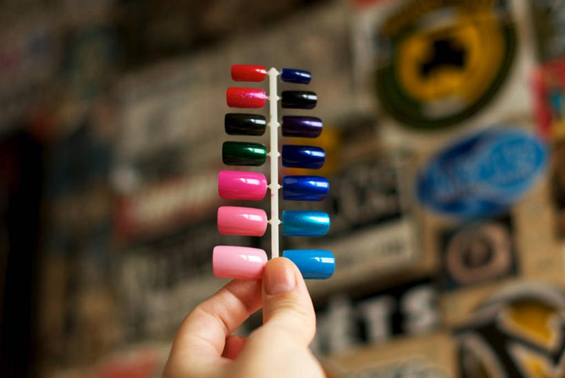 成年人,一个人,横图,室内,特写,时尚,巴西,仅一个女性,指甲油,拿着,手指,摄影,多样,部分,出示,选择,圣保罗,圣保罗州,彩图