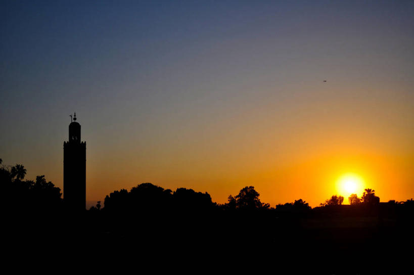 无人,横图,室外,日落,太阳,建筑,非洲,摩洛哥,树,天空,自然,摄影,宗教,伊斯兰教,宗教建筑,清真寺,剪影,阿非利加洲,摩洛哥王国,马拉喀什,库图比亚清真寺,库杜比亚清真寺,彩图