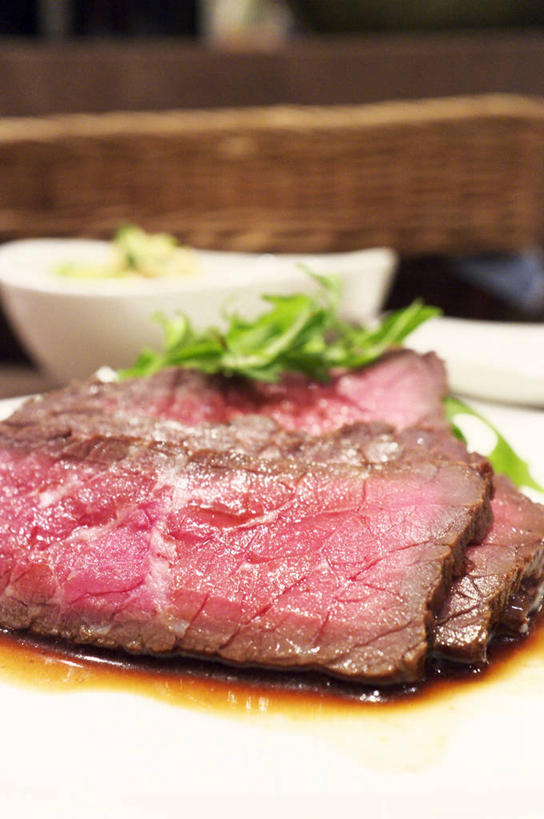 无人,竖图,室内,特写,白天,日本,日本文化,牛肉,烤牛肉,饮食,盘子,摄影,草本,清新,健康食物,大阪府,彩图