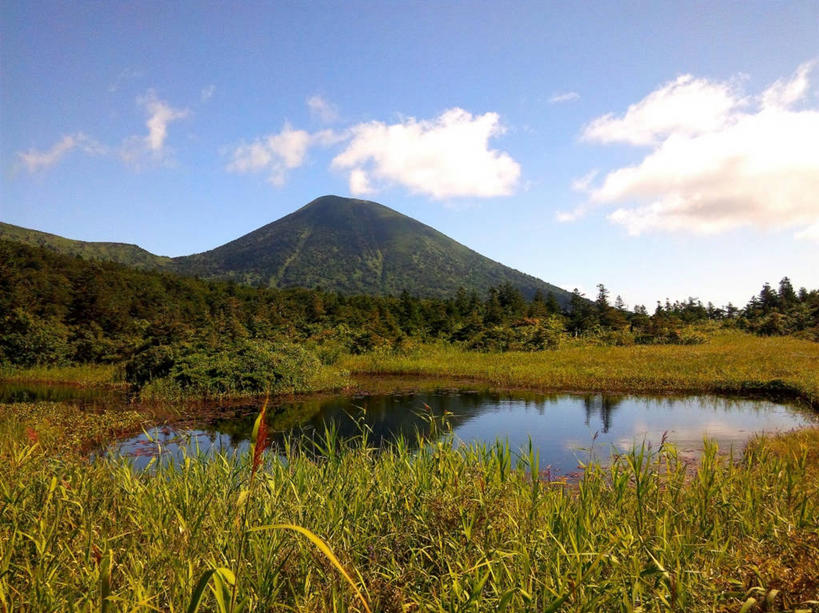 无人,横图,室外,白天,旅游,度假,美景,山,日本,反射,池塘,地形,景观,云,娱乐,草,树,风景,天空,自然,享受,休闲,景色,放松,摄影,宁静,自然风光,青森县,十和田,彩图