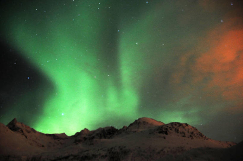 无人,横图,室外,夜晚,美景,雪,挪威,地形,景观,云,星星,冬天,风景,天空,自然,景色,寒冷,摄影,宁静,照亮,自然风光,特隆姆瑟,北极光,彩图