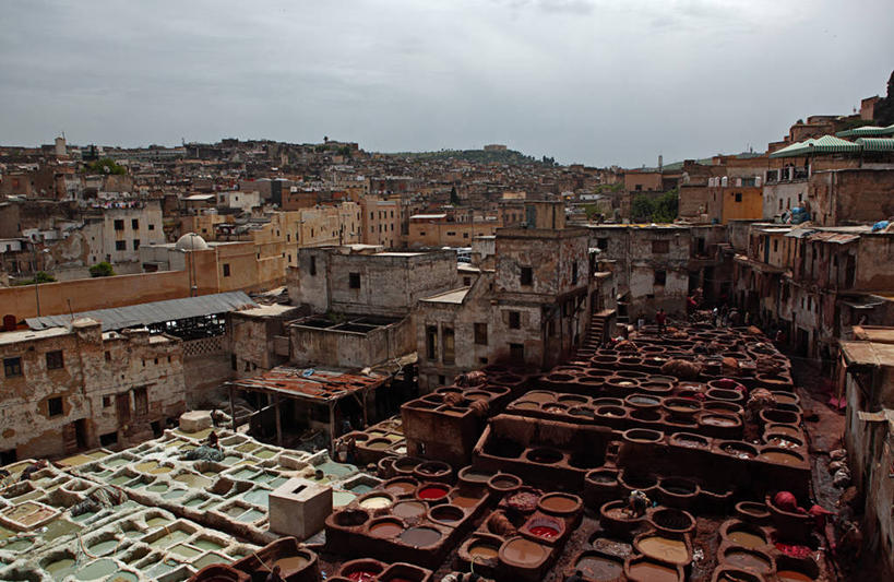 横图,俯视,室外,白天,水,建筑,摩洛哥,工作,圆形,房屋,云,城镇,古城,天空,摄影,染料,费兹,摩洛哥文化,彩图,高角度拍摄