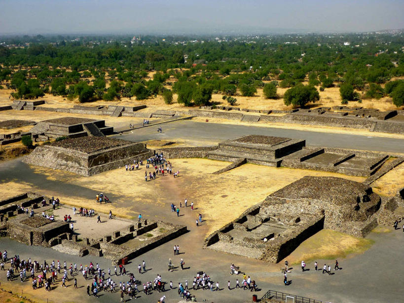 无人,横图,俯视,室外,白天,旅游,墨西哥,地平线,辽阔,地面,许多人,历史,树,天空,一群人,广阔,金字塔,摄影,一望无际,考古学,拉丁美洲,延伸,天地相交,无边无际,一马平川,彩图,高角度拍摄,旅行