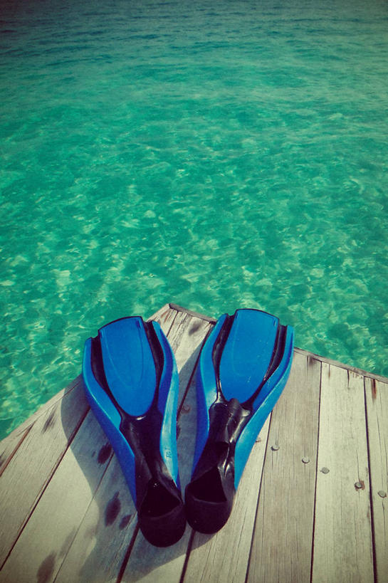 无人,码头,竖图,俯视,室外,白天,海洋,马尔代夫,波纹,木制,摄影,脚蹼,印度洋,潜水装备,彩图,高角度拍摄