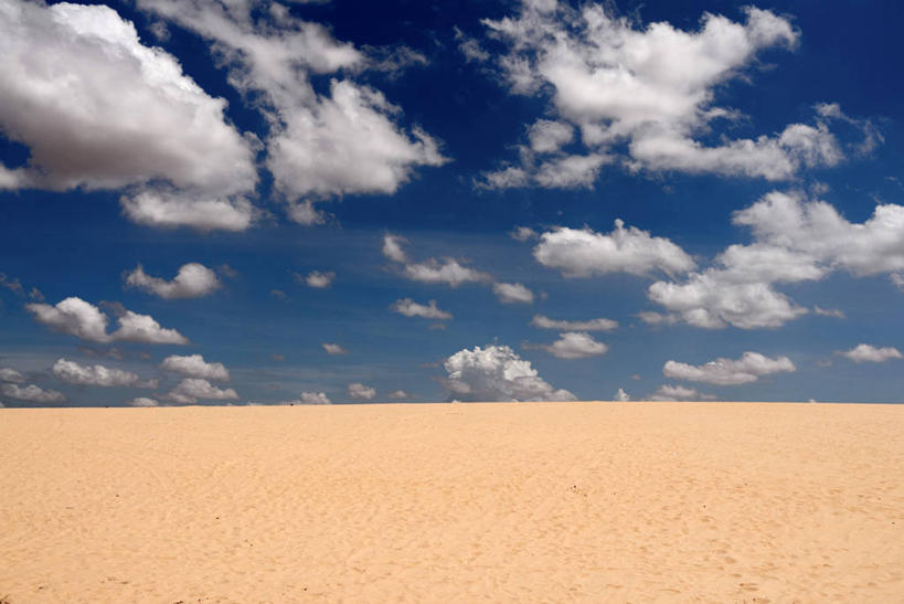 无人,横图,室外,白天,美景,沙漠,越南,地平线,景观,云,辽阔,地面,沙丘,风景,天空,自然,广阔,景色,摄影,宁静,一望无际,自然风光,延伸,天地相交,无边无际,一马平川,彩图