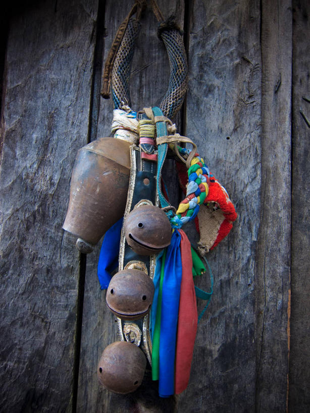 无人,竖图,室外,特写,白天,门,尼泊尔,吊挂,悬挂,木制,挂,摄影,简单,彩图