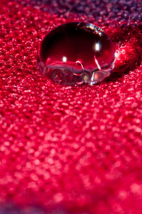 无人,竖图,特写,水,纺织品,马来西亚,反射,光线,水滴,光芒,红色,紫色,摄影,撞击,纯净,想法,雪兰莪州,彩图