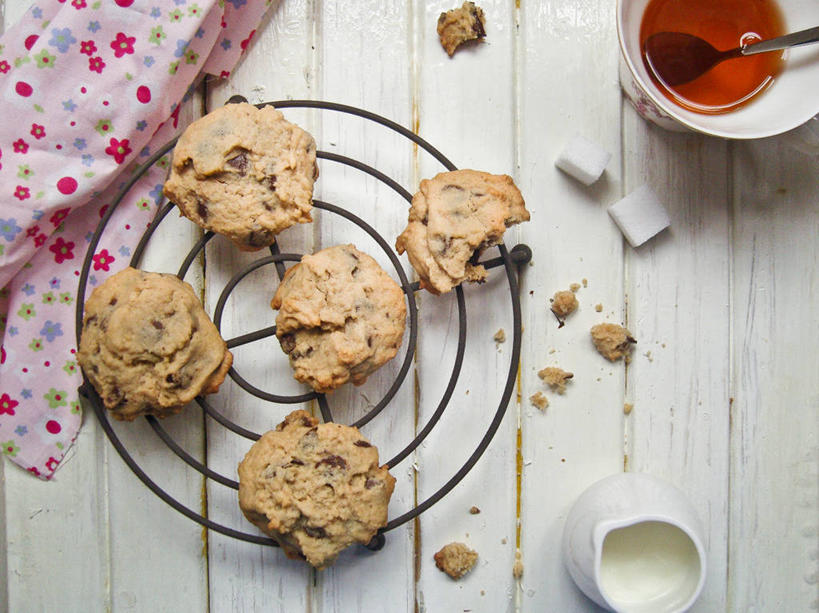 牛奶,无人,横图,俯视,室内,白天,马来西亚,花纹,木制,饮食,饮料,餐巾,汤匙,碗,摄影,柔和,冷却架,茶杯,彩图,高角度拍摄,巧克力脆饼