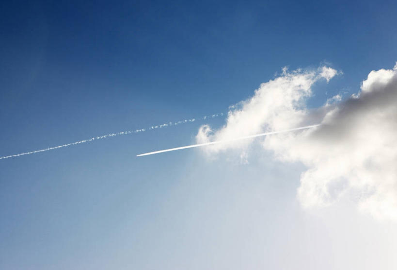 无人,横图,室外,白天,英国,烟雾,云,首都,方向,天空,运输,摄影,宁静,污染,废气,飞机尾迹,尾迹云,机尾云,飞机拉烟,云带,尾迹,机尾迹,飞机尾气,彩图