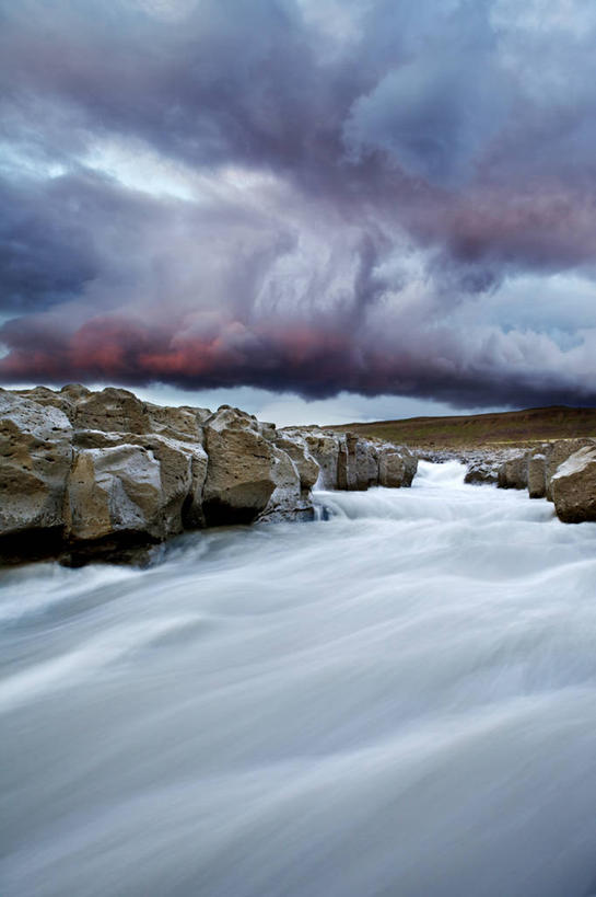 无人,竖图,室外,白天,长时间曝光,河流,多云,云,天气,天空,小溪,自然,摄影,宁静,博尔加内斯,岩石,彩图