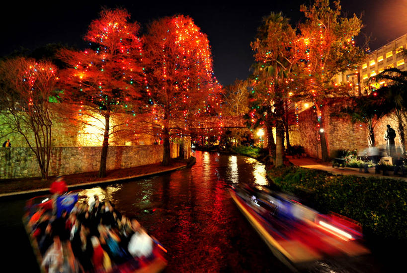 横图,室外,夜晚,运动模糊,度假,河流,柏树,美国,圣诞节,庆祝,圣诞树,树,摄影,照亮,德克萨斯,圣安东尼奥市,彩图,旅行