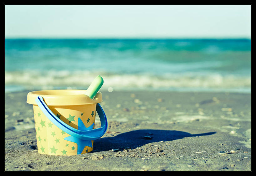 无人,横图,室外,特写,白天,意大利,阴影,铲子,桶,自然,容器,星形,童年,摄影,储藏,储存,海滩,彩图,手铲,贮存