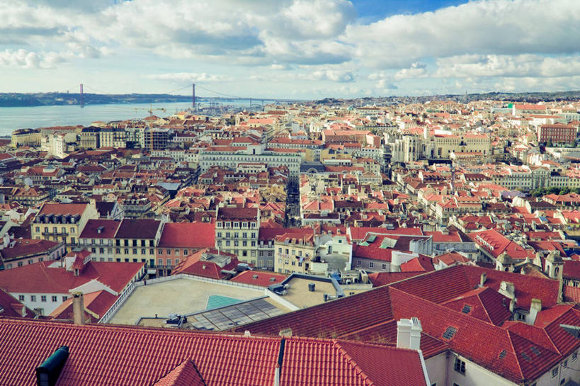 无人,横图,室外,白天,度假,河流,美景,城市风光,城市,建筑,葡萄牙,欧洲,房屋,屋顶,景观,云,城镇,首都,瓦,娱乐,里斯本,天空,享受,休闲,景色,放松,摄影,里斯本区,南欧,塔霍河,葡萄牙共和国,彩图