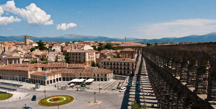 无人,横图,俯视,航拍,室外,白天,建筑,西班牙,欧洲,云,沟渠,历史,天空,摄影,鸟瞰,南欧,西班牙王国,卡斯蒂利亚,塞戈维亚,莱昂,卡斯蒂利亚.莱昂,莱昂省,彩图,高角度拍摄