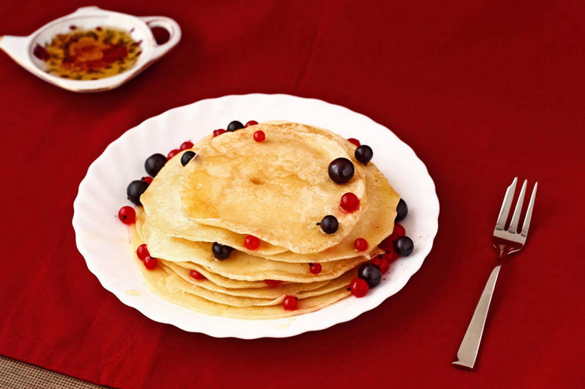 无人,横图,室内,特写,浆果,俄罗斯,叉,首都,饮食,桌布,红色,盘子,摄影,莫斯科,彩图,薄烤饼