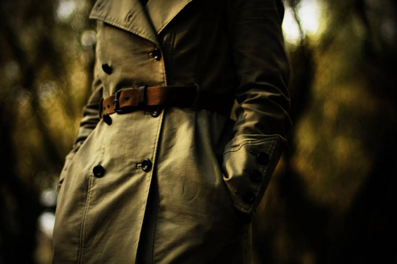 成年人,一个人,站,横图,室外,白天,时尚,意大利,仅一个女性,首都,衣服,摄影,手插袋,插兜,手插兜,彩图,手抄兜