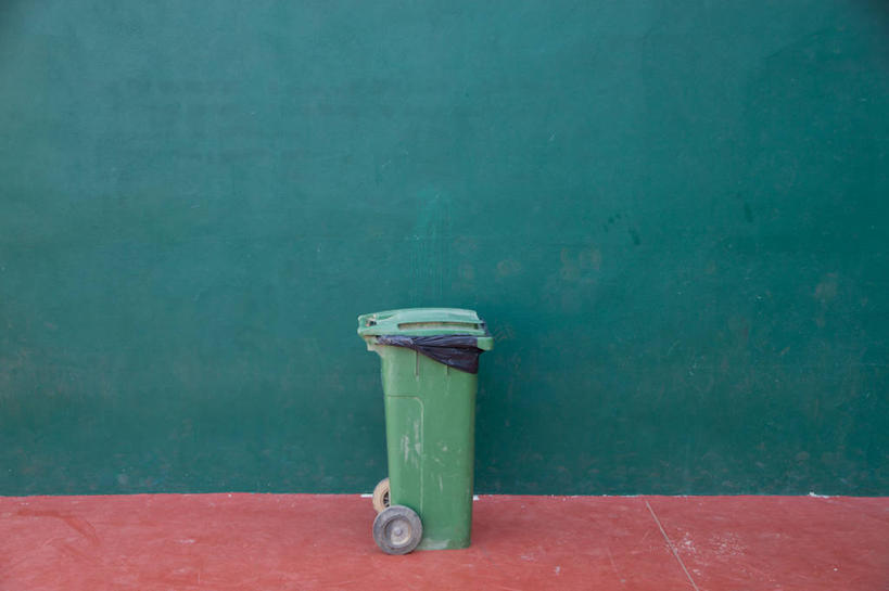 无人,横图,室外,白天,西班牙,墙,垃圾,一个,绿色,摄影,单个,卫生,环境保护,巴伦西亚省,彩图