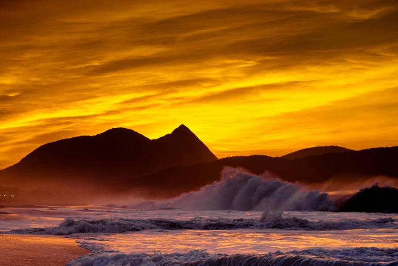 无人,横图,室外,日出,海浪,海洋,美景,山,巴西,景观,云,风景,自然,波浪,橙色,景色,南美,摄影,宁静,南美洲,早晨,拉丁美洲,自然风光,美洲,里约热内卢,剪影,里约热内卢州,巴西联邦共和国,亚美利加洲,南亚美利加洲,尼泰罗伊,海滩,彩图