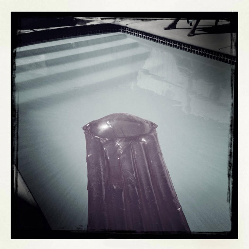 无人,游泳池,方图,俯视,室外,特写,白天,水,美国,漂浮,反射,一个,气垫床,放松,摄影,单个,西弗吉尼亚,彩图,高角度拍摄