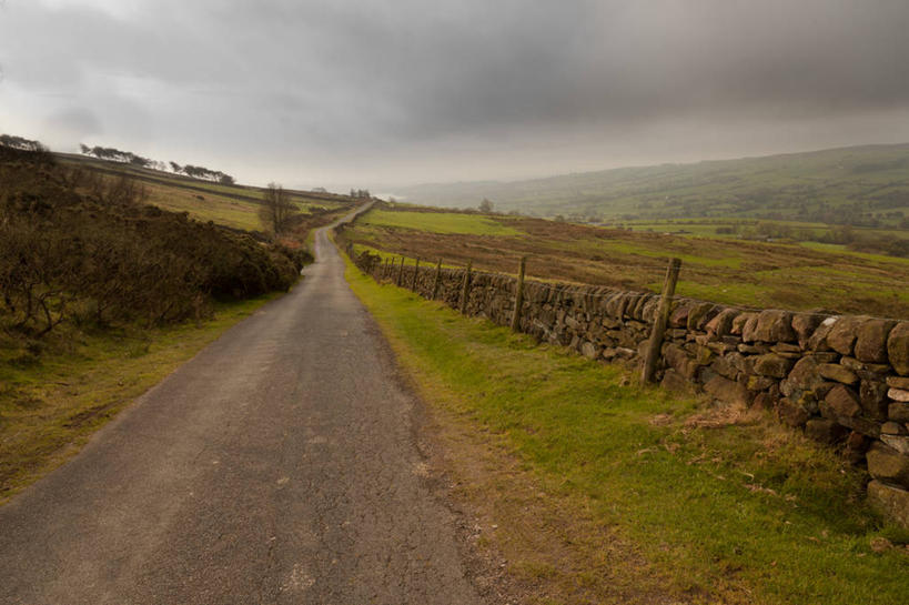 无人,横图,室外,白天,山,路,英国,篱笆,云,石墙,草,天空,自然,摄影,宁静,巴克斯顿,彩图