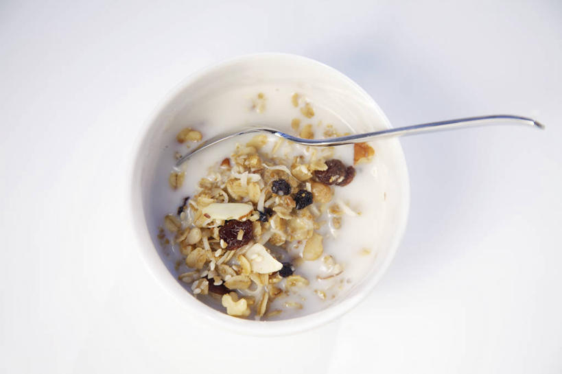 无人,横图,俯视,白色背景,加拿大,米,饮食,汤匙,碗,摄影,清新,格兰诺拉麦片,健康食物,卡尔加里,亚伯达,糠,彩图,高角度拍摄,影棚拍摄