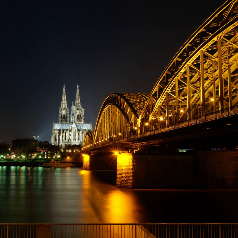 无人,方图,室外,夜晚,海洋,建筑,德国,反射,桥,联系,天空,摄影,宁静,照亮,德国文化,科隆大教堂,科隆,霍亨索伦桥,彩图,旅行,大教堂
