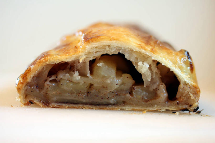 无人,横图,特写,白色背景,德国,食品,甜食,摄影,苹果奶酥卷,萨尔州,萨尔布吕肯,彩图,影棚拍摄