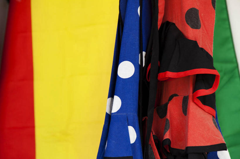 无人,商店,横图,室内,特写,商务,纺织品,西班牙,葡萄牙,欧洲,吊挂,悬挂,圆点,首都,挂,里斯本,零售,摄影,多样,里斯本区,南欧,选择,身份,葡萄牙共和国,西班牙国旗,彩图,传统服装,罗西欧广场,罗西乌广场,佩德罗四世广场