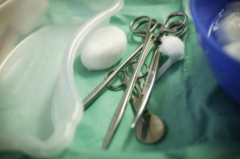 无人,横图,俯视,室内,特写,盘,液体,英格兰,盘子,化妆棉,碗,摄影,分娩,手术器械,彩图,高角度拍摄