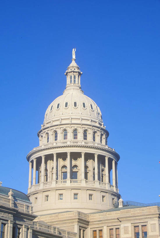 无人,竖图,室外,白天,仰视,城市,建筑,美国,历史,国会大厦,蓝色,天空,地标建筑,摄影,政府大楼,政治,德克萨斯,彩图,低角度拍摄