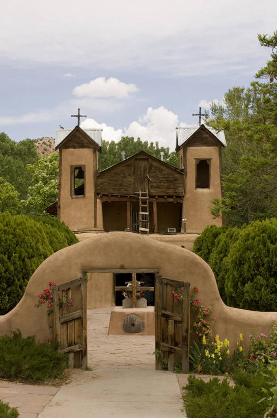 无人,教堂,竖图,室外,白天,建筑,美国,十字架,大门,摄影,宗教,基督教,宗教建筑,新墨西哥,彩图