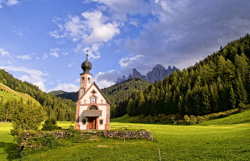 无人,教堂,横图,室外,白天,美景,山,意大利,地形,景观,宏伟,风景,自然,地标建筑,景色,摄影,宁静,神殿,自然风光,意大利文化,多洛米蒂山脉,彩图,旅行