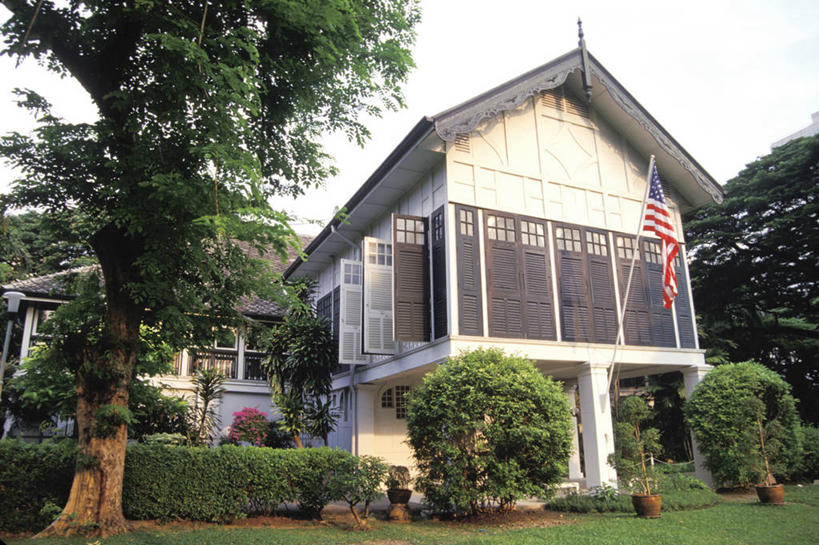 无人,横图,室外,白天,仰视,建筑,曼谷,泰国,首都,历史,树,美国国旗,摄影,住房,政治,美国文化,树篱,彩图,低角度拍摄,大使