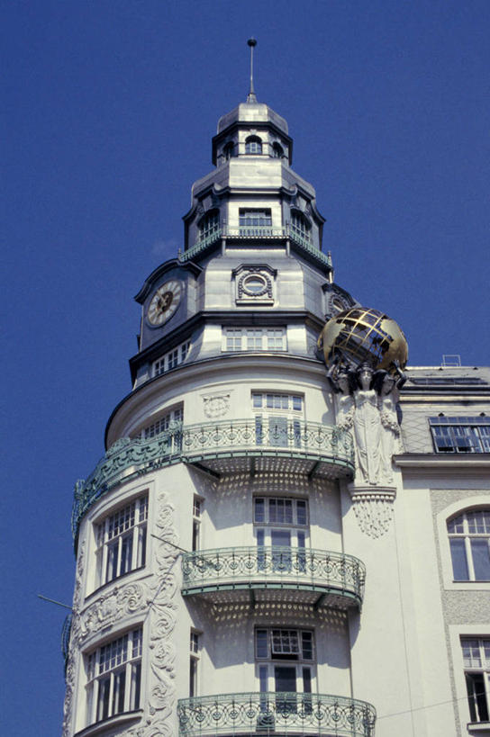 无人,宫殿,竖图,室外,白天,阳台,建筑,雕塑,奥地利,维也纳,地球仪,塔,首都,摄影,万里无云,彩图