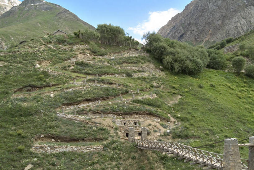 横图,室外,白天,旅游,度假,山,山脉,印度,亚洲,形状,小路,桥,娱乐,享受,休闲,放松,摄影,吊桥,户外活动,喜马拉雅山脉,印度次大陆,彩图