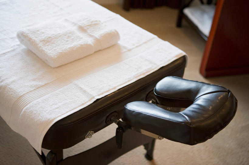 无人,家,横图,室内,特写,爱情,奢侈,床,珠宝,美国,矿石,床单,被子,钻石,毛巾,放松,金刚石,昂贵,坚硬,贵重,北美,宝石,被单,坚定,信念,按摩床,瓦胡岛,约定,宝贵,搓背床,理疗床,美容床,指压床,当代,金刚钻