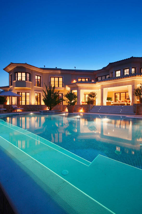 无人,游泳池,家,竖图,室外,水,西班牙,欧洲,球袋,院子,黄昏,照亮,当代