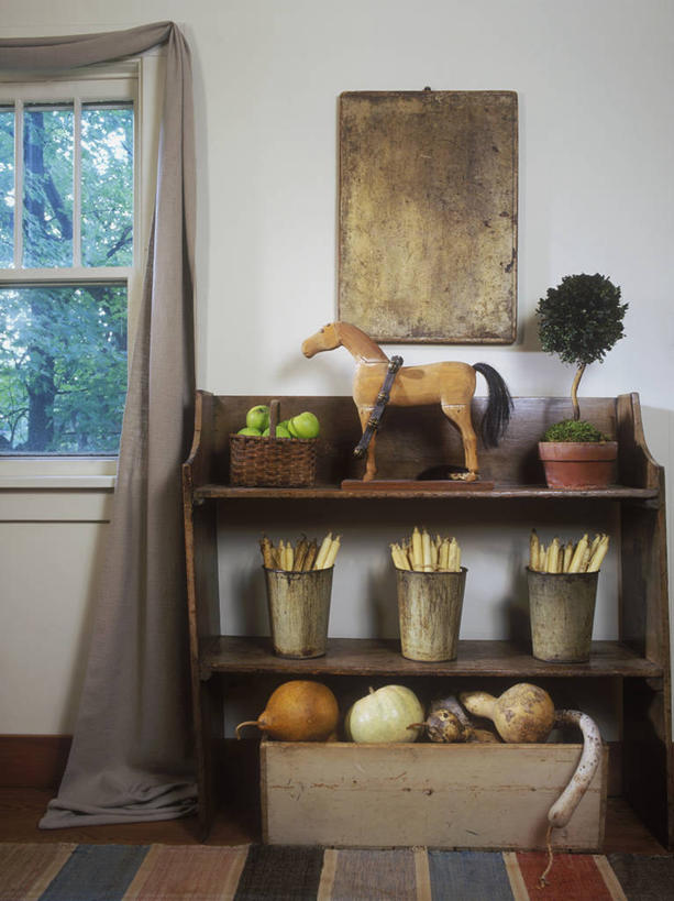 窗帘,南瓜,静物,蜡烛,象牙,纺织品,形状,装饰,木制,葫芦,篮子,毛毯,毯子,烛光,烛台,光,干净,现代,架子,盒子,纺织,灰色,垫子,温暖,米色,古董,糖浆,宁静,华丽,修饰,协调,锡,涂料,点缀,起居室,简单,迷人,着色,收集,肌理,衬托,美观,雅致,雅观,秋天