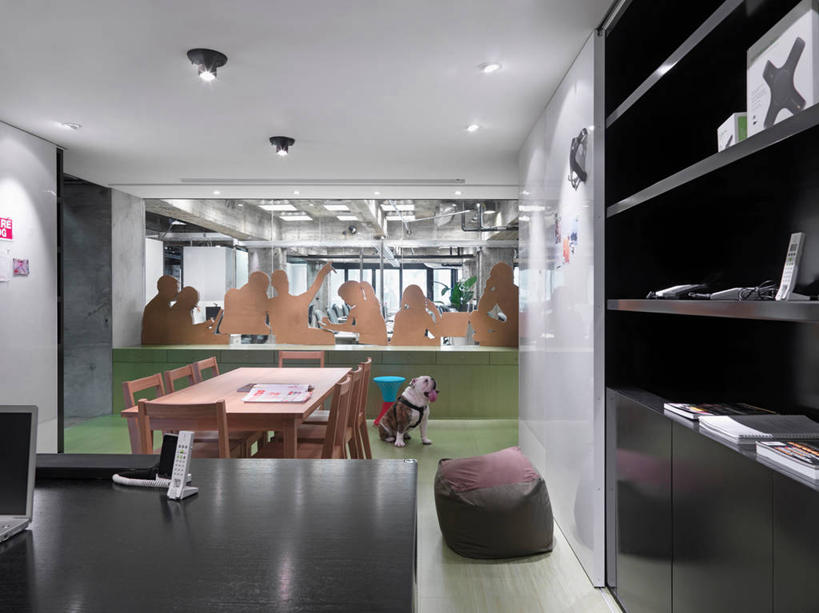 无人,办公室,横图,室内,建筑,狗,台湾,亚洲,会议,斗牛犬,现代,绿色,白色,建造,台北