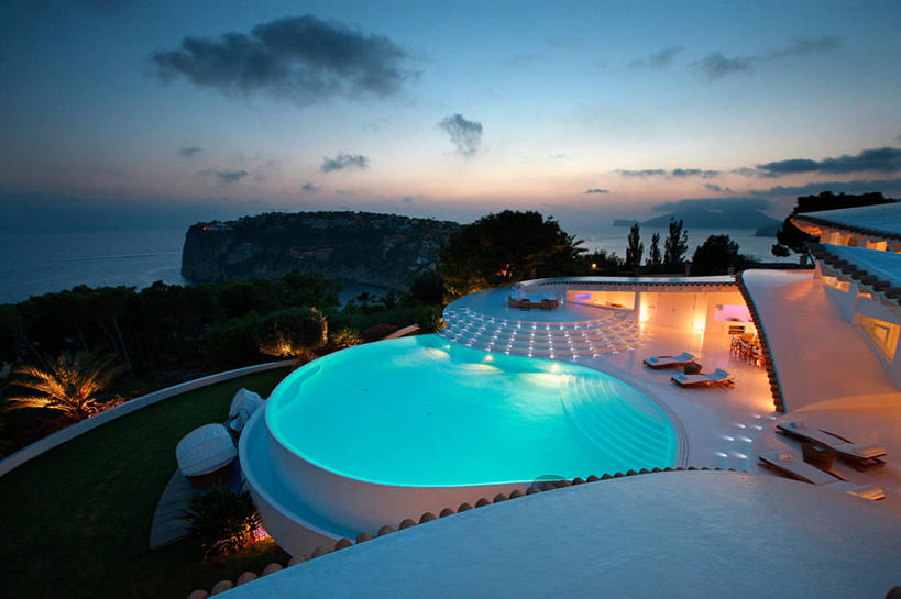 无人,体育馆,游泳池,家,横图,室外,水,西班牙,欧洲,球袋,水池,水面,院子,干净,现代,泳池,黄昏,照亮,游泳馆,酷,当代