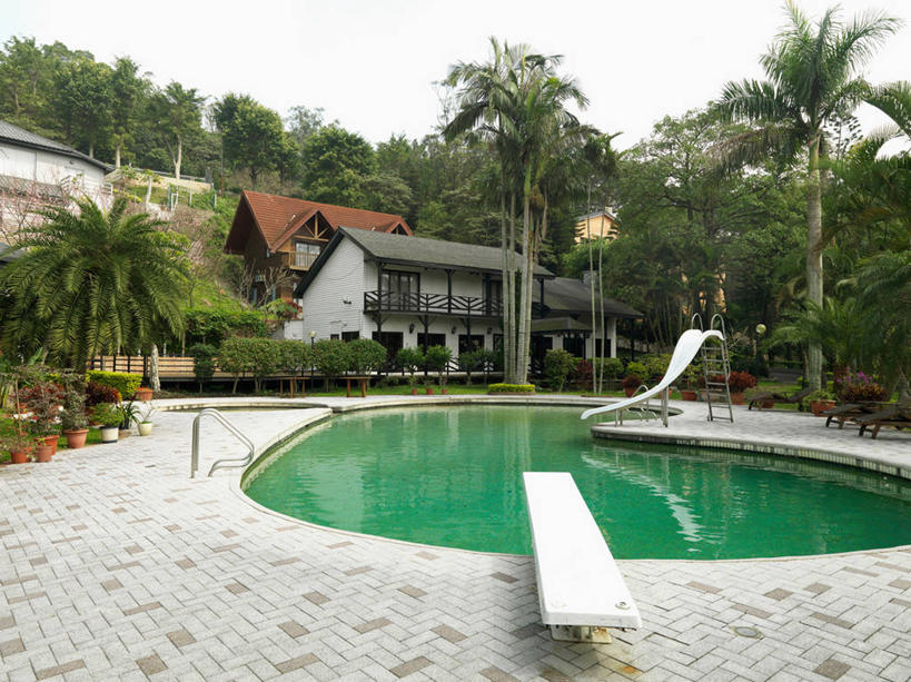 无人,游泳池,家,横图,室外,白天,建筑,台湾,日光,亚洲,球袋,房屋,陆地,干净,现代,自然,社区,建造,环境,跳板,台北,当代