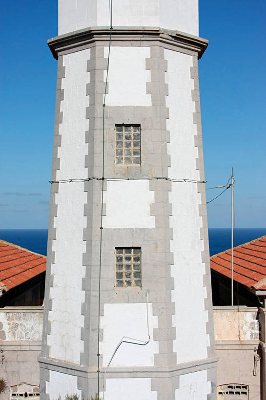 无人,竖图,室外,白天,水,道路,建筑,日光,西班牙,欧洲,信息,岛,灯塔,交通,方向,建造,引导,指引,航标,导航