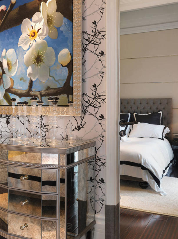 无人,家,竖图,室内,床,家具,卧室,建筑,上海,亚洲,梳妆台,干净,床上用品,建造,羽绒被,反射镜