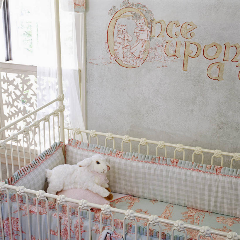 儿童,纯洁,窗户,床,卧室,玩具,粉色,动物,可爱,童年,童趣,毛绒玩具,协调,明亮,着色,梦想,童真,烂漫,无邪,天真