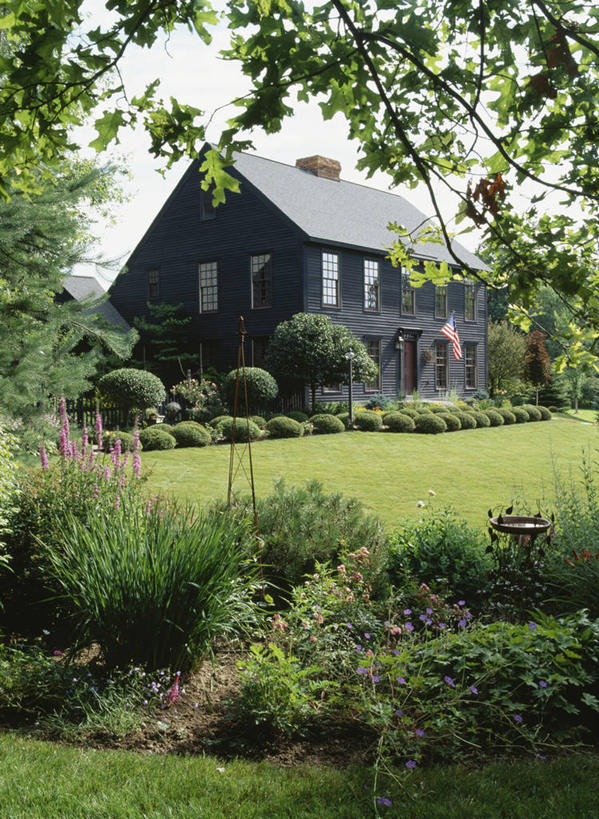 家,烟囱,草坪,建筑,房屋,屋顶,正门,地形,草,绿色,美国国旗,爱国主义,景观设计