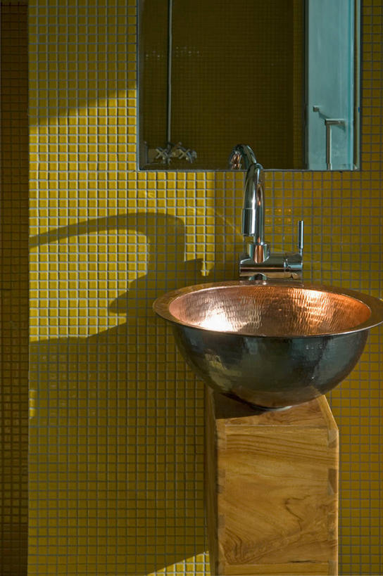 无人,家,竖图,室内,镜子,浴室,建筑,台湾,亚洲,黄色,建造,明亮,铜,化妆室,当代