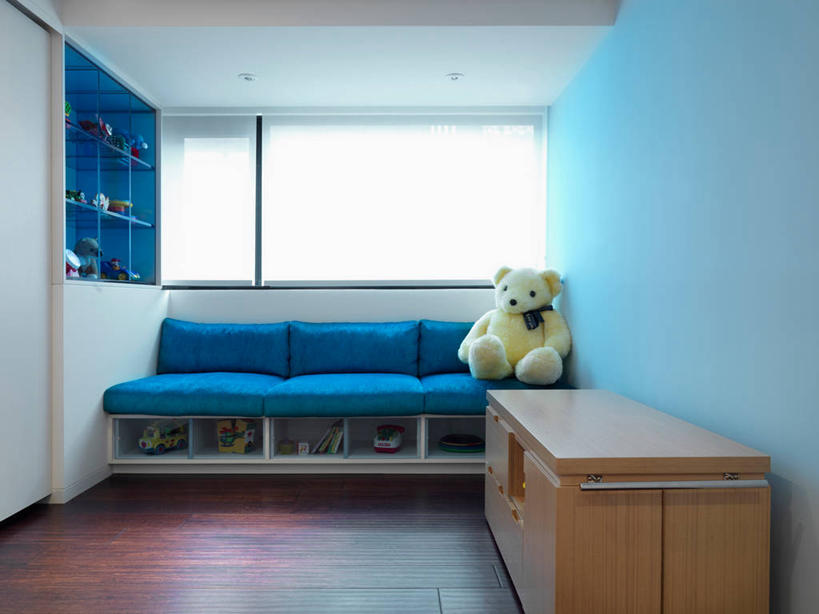 无人,横图,室内,白天,家具,沙发,建筑,玩具,台湾,日光,亚洲,一排,整齐,泰迪熊,现代,排列,蓝色,建造,毛绒玩具,队列,建筑材料,台北,硬木,当代