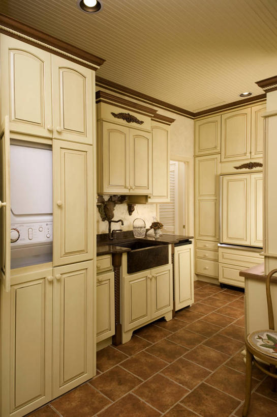 地板,瓷砖,冰箱,褐色,洗衣服,黄色,模具,塑造