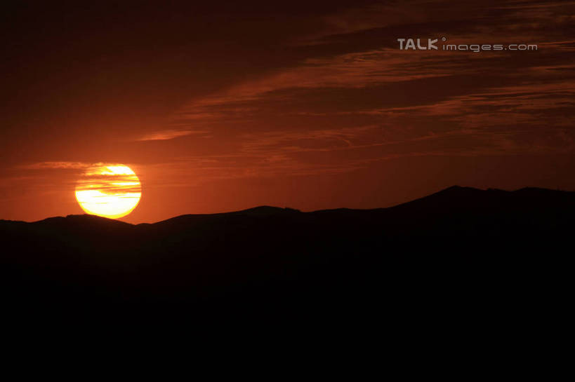 无人,横图,室外,白天,正面,旅游,度假,美景,日落,山,山脉,坝上,中国,亚洲,阴影,光线,影子,景观,山峰,晚霞,霞光,落日,山峦,背光,娱乐,天空,阳光,自然,黄昏,群山,天,享受,休闲,景色,彩霞,放松,自然风光,逆光,东亚,中华人民共和国,华北地区,河北,河北省,冀,承德,承德市,夕照,夕阳,彩图,丰宁满族自治县,京北第一草原,斜阳,bjzqp1